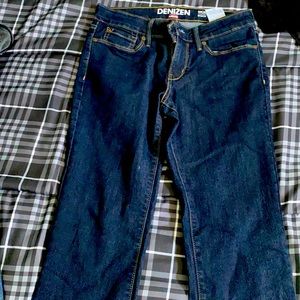 Levi’s Denizen jeans